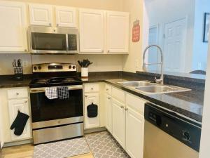 Amazing Beautiful Downtown Apartment