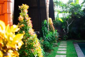 Villa Lumbung Sari - Tropical Balinese Experience
