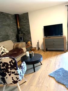 Appartements LE LODGE, Pyrenees 2000 - Jardin, tres calme, espace rangement : photos des chambres