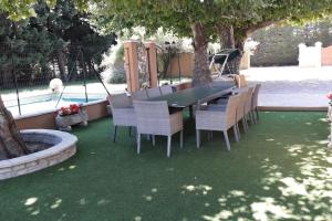 Villas Avignon grande villa avec piscine sans vis a vis : photos des chambres
