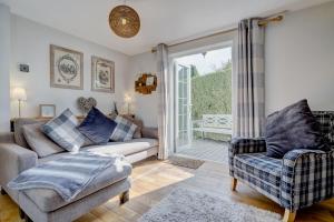 April Cottage by Winterton Cottages