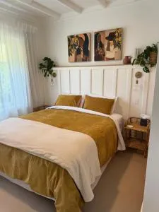 Luxury Magnolia Bungalow - 哈士汀