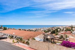ViVi Homes - Sultana Gym, Pool, Terrace & Sea View