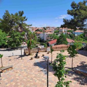 Makri square apartment