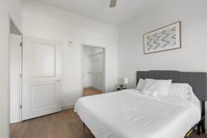 Modern Nulu 2BR CozySuites 02