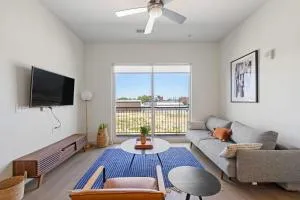 Modern Nulu 2BR CozySuites 06 - 杰斐逊维尔