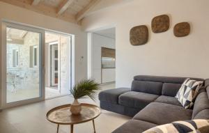 Villa Leon for 8 people with private pool & pet friendly near Novigrad 