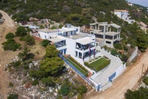 White-Blue Luxury Villa 2
