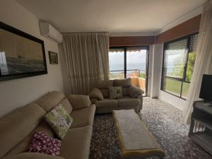 PV20B, Amplio apartamento centrico, 50 mt de la playa y vistas al mar