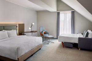 Large Family Room room in NH Schwerin