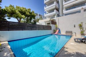 Saronida Hills private Pool