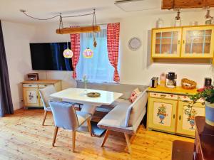Wellness Apartment Keutschach Lakes Valley