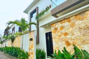 Anyaa 3 BR Apartment JU43