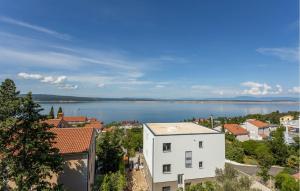 2 Bedroom Nice Apartment In Crikvenica