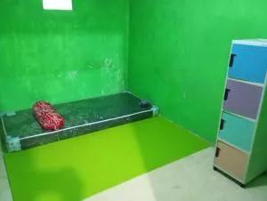 River cliff house malang - Mergan