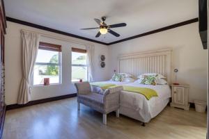 36 River Club Villas