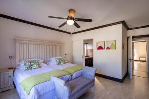 36 River Club Villas