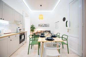 Very Central - Sunny - Comfy