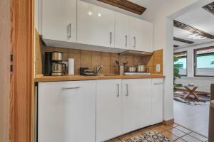 HIRSCH Stadt Apartment 6 - Balkon mit Flussblick - Parkplatz