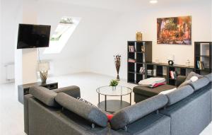 Amazing Home In Nowe Warpno With Wifi