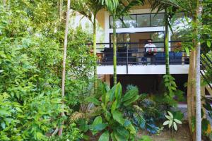 Balcon- Your Cozy Camotes Island Escape
