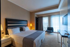 Senior Suite room in Holiday Inn Istanbul Airport Hotel