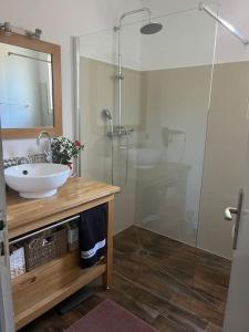 Maisons de vacances Charmante maison en Provence : photos des chambres