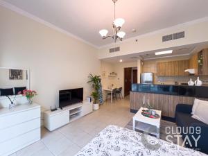 Cloud 9 - Elegant High-Rise Studio Apt in the Heart of Dubai