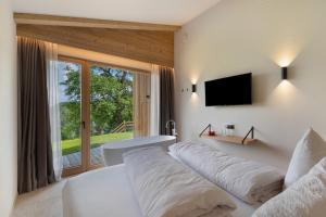 Oberplunerhof Luxury Chalet Woods