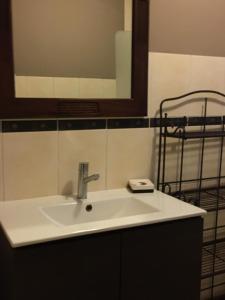 Appartements Spacieux et confortable T3 88m2 Grenoble secteur Jeanne d Arc : photos des chambres