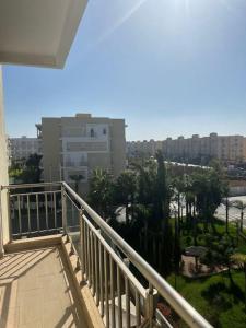 Belle appartement avec 2 grands piscines