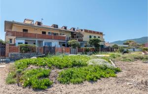 Stunning Apartment In Giannella