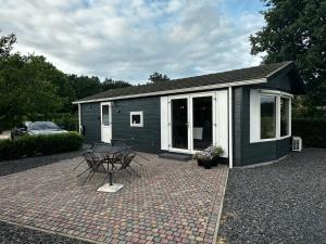 Luxe chalet met uniek vrij uitzicht op rustig park in Papenvoort DRENTHE