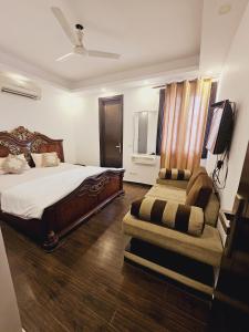 Hostmystay- 3Bhk Terrace! Gk1 M block