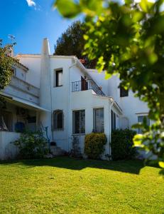 Beach & mountain retreat Los Almendros