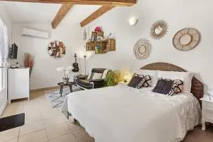 Appartement terrasse proche cascade - Entrecasteaux