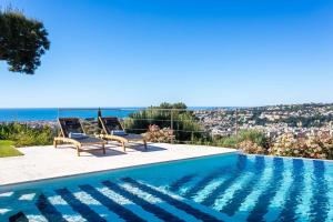 Villas VILLA ADRIANA VI4411 By Riviera Holiday Homes : photos des chambres