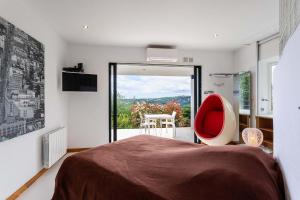Villas VILLA ADRIANA VI4411 By Riviera Holiday Homes : photos des chambres