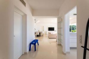 Villas VILLA SAVANNAH VI4356 By Riviera Holiday Homes : photos des chambres