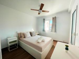 Apartamento Trini en Son Bou, frente al mar, perfecto para vacaciones