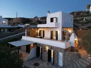 Two Houses Lighthouse Villa - Fanari