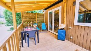 Campings Domaine Les Chenes Blancs : photos des chambres
