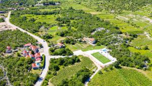 Villa Roglić - Pool, Tennis & Pets welcome I Makarska Riviera