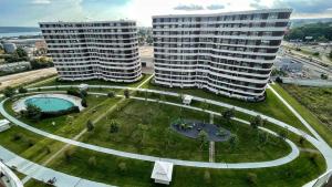 Красив апартамент с целогодишен топъл басейн и джакузи