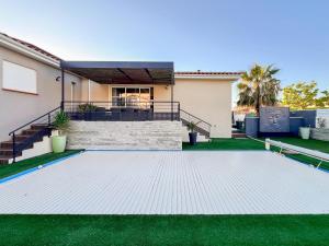 Villas Grande maison moderne avec piscine 10 personnes : photos des chambres