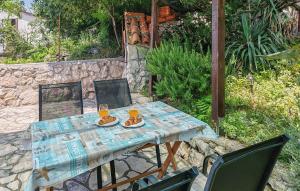 2 Bedroom Awesome Apartment In Punat