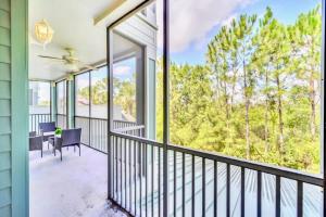 Modern 3BR Condo Near Disney- Pool