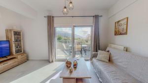 Leonidas Family Apartment 2