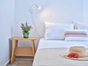 Aurora beachside home, Logaras beach, Paros