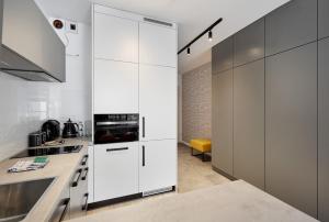 Old Town Chic Studio by BookingHost